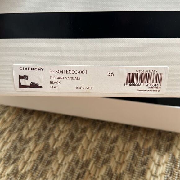 Authentic Givenchy Elegant Sandals - Picture 6 of 12
